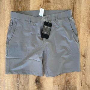 Fabletics Men's the only shorts light grey NWT size 34